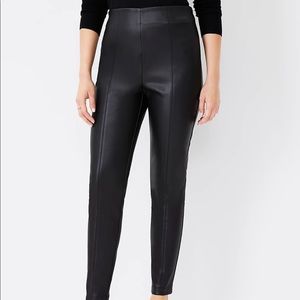 ANN TAYLOR FAUX LEATHER SEAMED SIDE ZIP LEGGING
